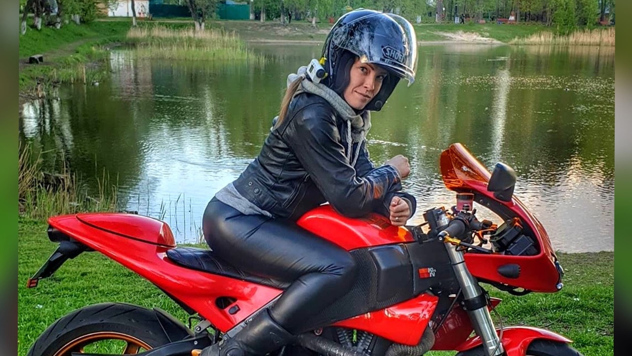 Разбилась насмерть: известная байкерша погибла по дороге в Ярославль