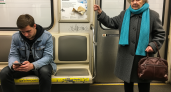 «Я раньше сел и не обязан»: скандал в питерском метро показал, что неписаные правила уже не работают
